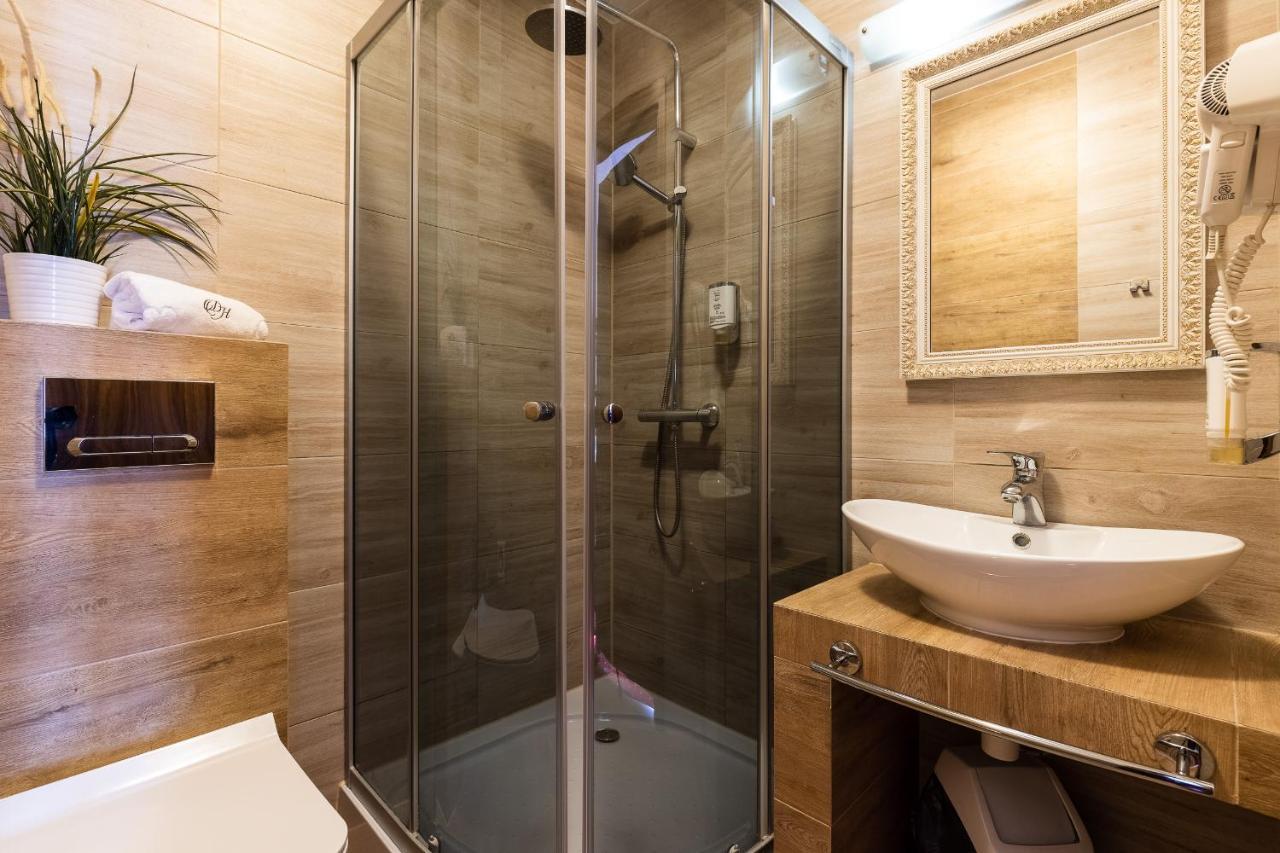 Hotel Diamond W Białym Dworku
